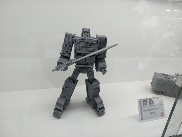 Black Mamba Unofficial Third Party Merchandise Roundup   Oversize KO POTP Dinobots And More 27 (27 of 32)